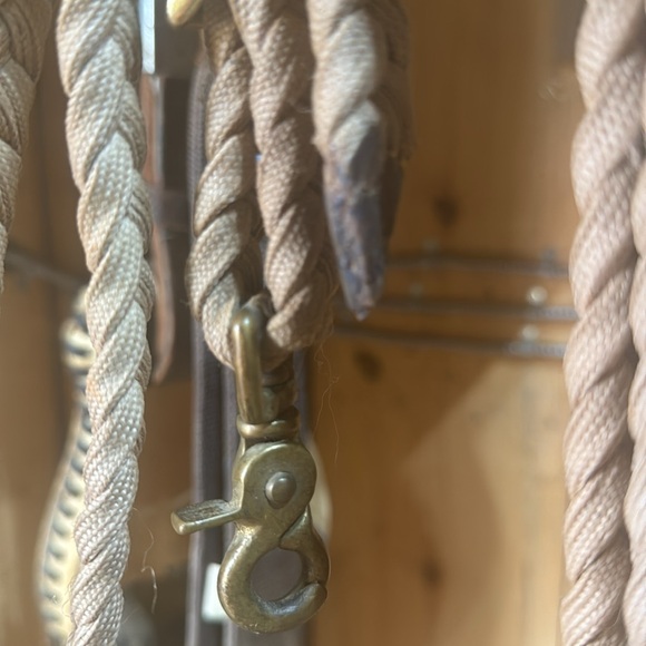 Tan Nylon Roping Rein - Picture 2 of 5